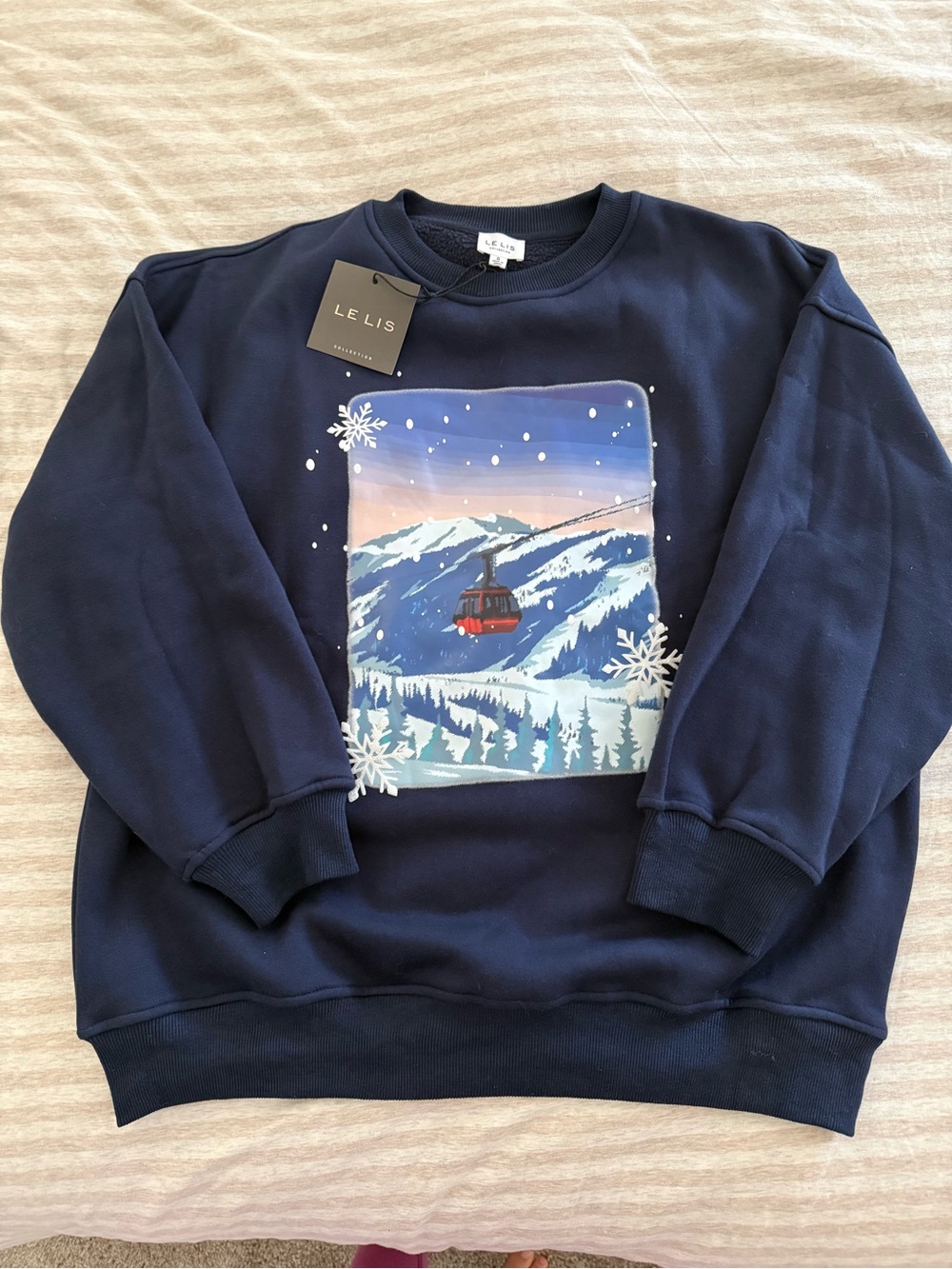 Le Lis Navy Cable Car Ski-Graphic Crewneck Sweater